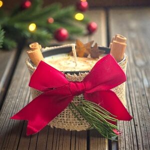 Handcrafted 12 Oz Cinnamon Apple Soy Holiday Candle